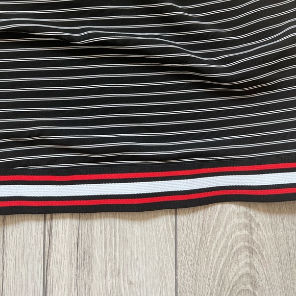 Dynamite Halter Crop Top - L - Picture 6 of 6